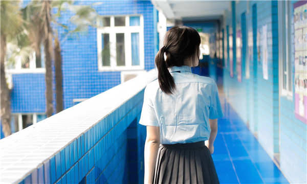 类乌齐如何找到一个可以帮助我生孩子的女人？